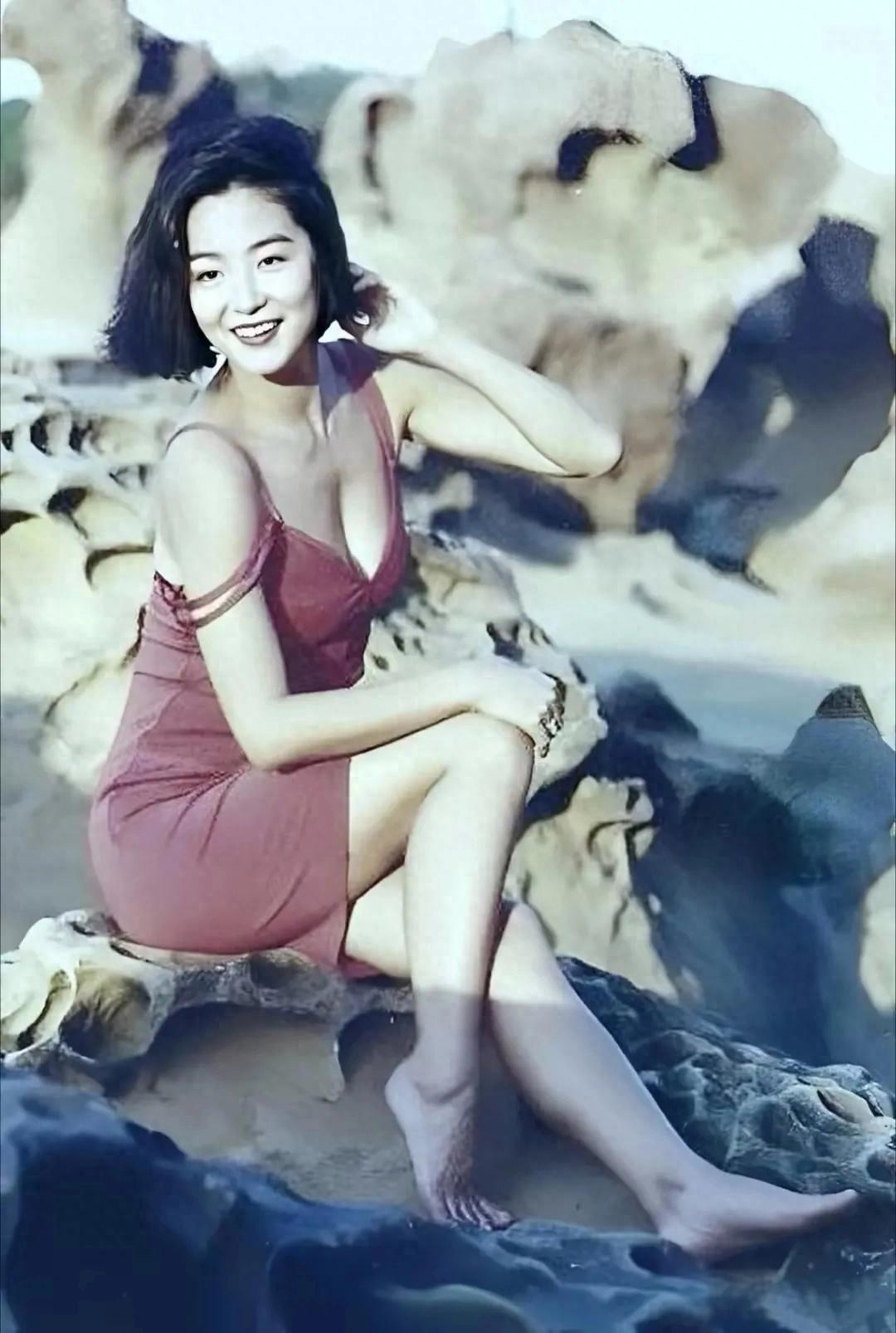 林青霞百年难遇的美女_林青霞的经典角色与难忘瞬间_林青霞电影台词