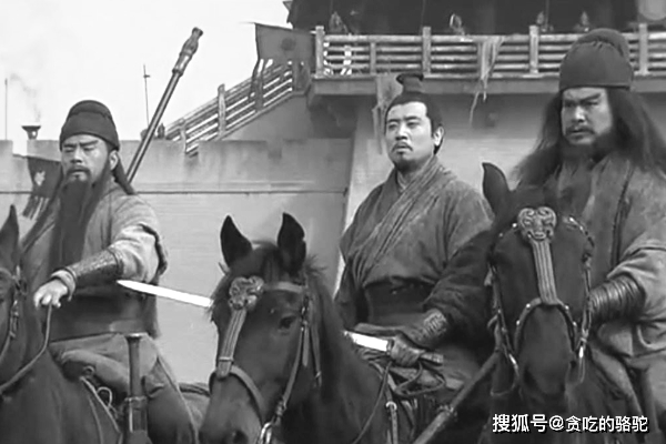 关羽张飞刘备友谊故事_刘备关羽张飞的友谊_刘备与张飞、关羽的深厚友谊