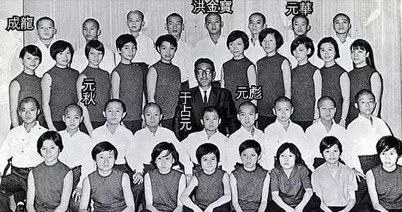 洪金宝的经典角色与风格演绎_角色演绎洪金宝风格经典的电影_洪金宝演员