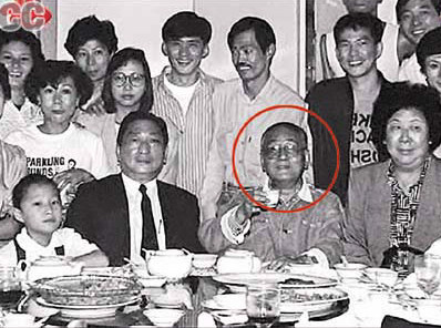 洪金宝的经典角色与风格演绎_角色演绎洪金宝风格经典的电影_洪金宝演员