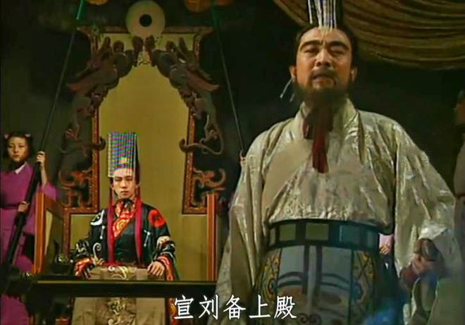 关羽张飞刘备友谊故事_刘备与张飞、关羽的深厚友谊_关羽深厚张飞刘备友谊的故事