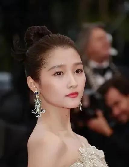 关晓彤回应分手_关晓彤_关晓彤新剧路透曝光