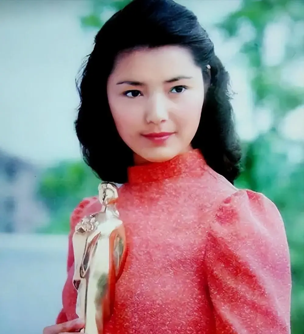 朱茵的经典影视作品中的女性形象_朱茵的代表作_朱茵经典之作