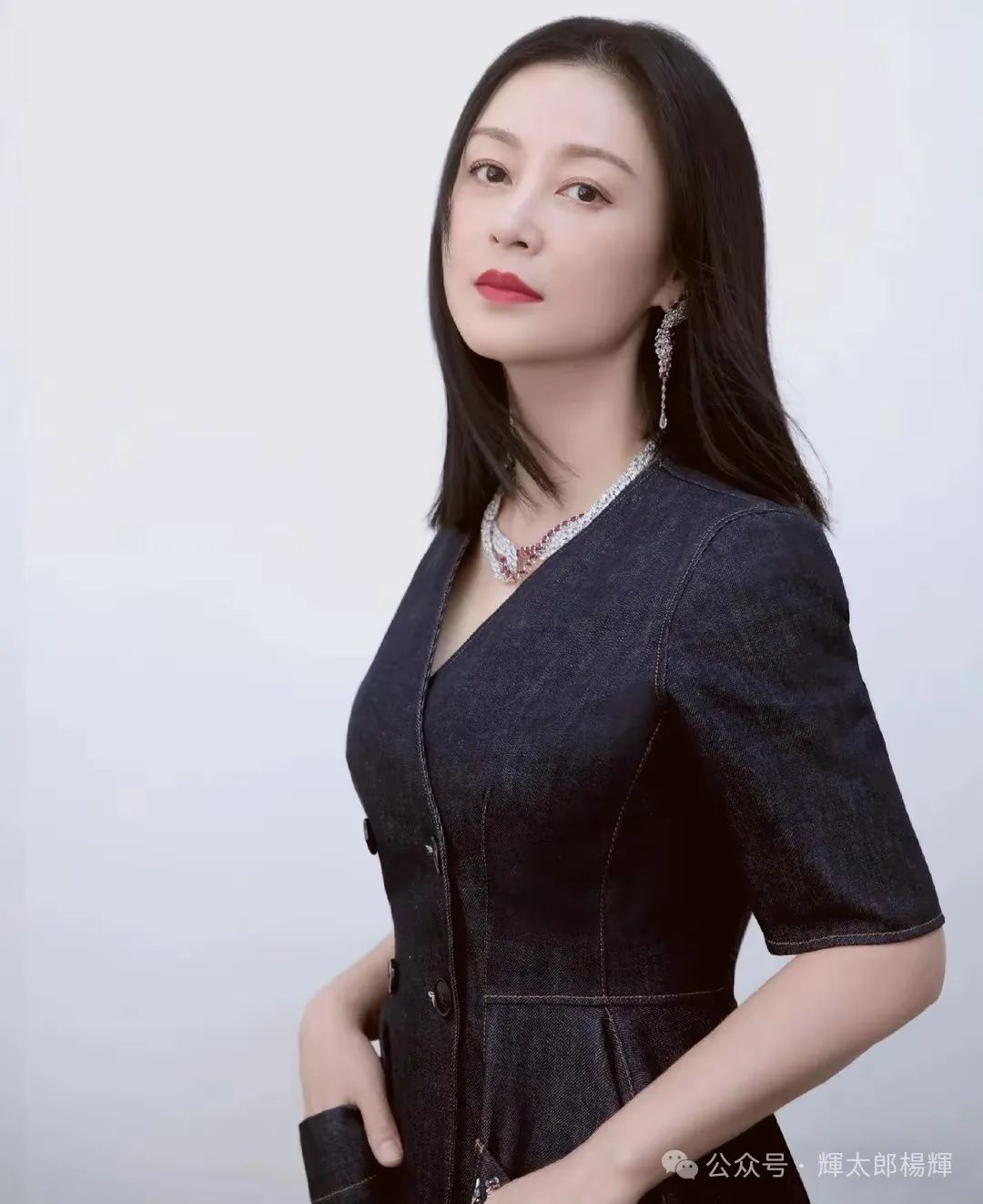 回顾影视经典作品朱琳的故事_朱琳与经典影视作品的回顾_朱琳主要的影视作品